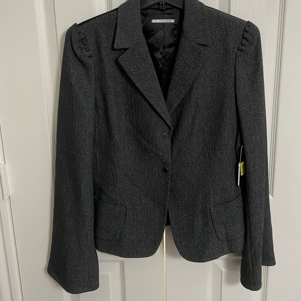 Tahari Blazer
